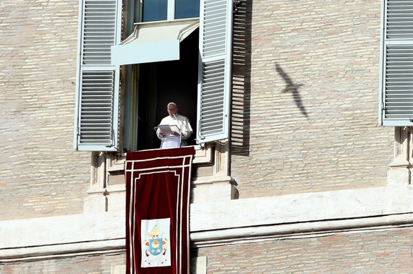 Franciszek: Nie papieże zmieniają Kościół, a...