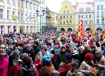 Prawie cały gliwicki rynek zapełnili uczestnicy orszaku