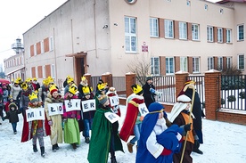 Podczas pierwszego OTK w Obrytem niesiono hasło przypominające o Jubileuszowym Roku Miłosierdzia 