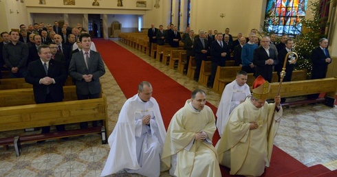 Noworoczne spotkanie nadzwyczajnych szafarzy Komunii Świętej rozpoczęła Msza św. w seminaryjnej kaplicy