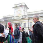 Polonez maturzystów w Łowiczu