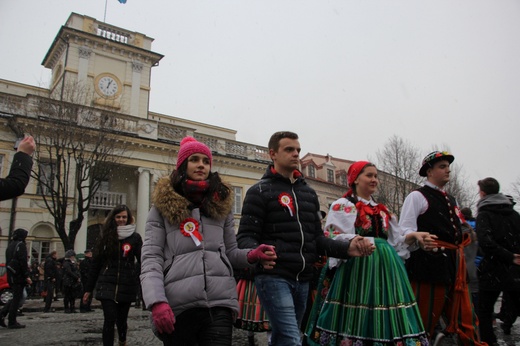 Polonez maturzystów w Łowiczu