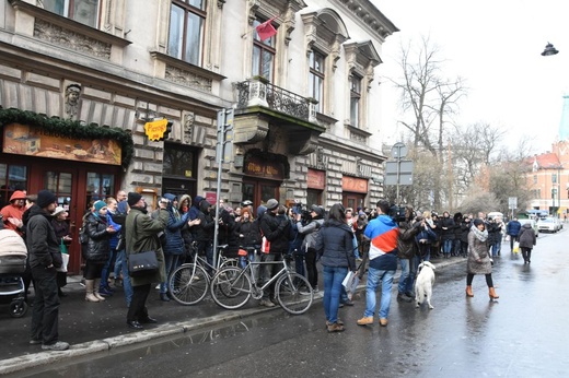 Tablica upamiętniająca ofiary smogu