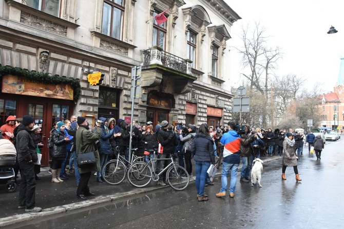 Tablica upamiętniająca ofiary smogu