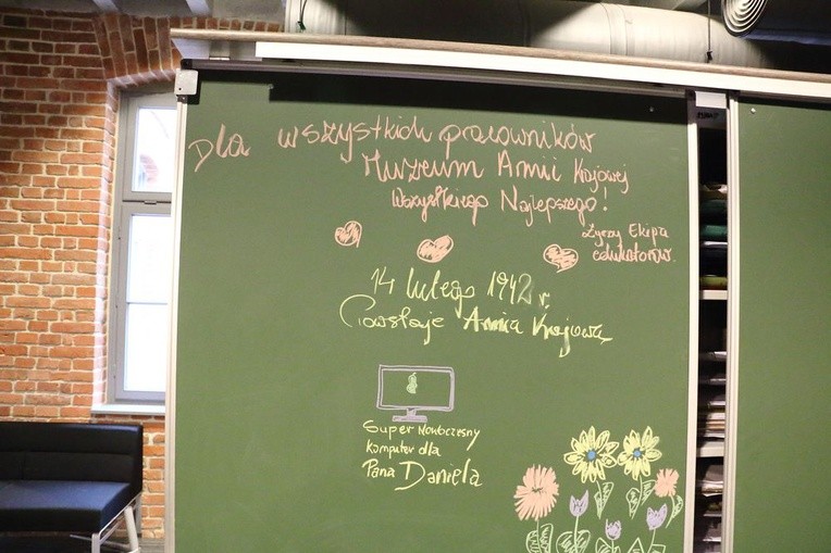 Biało-czerwone Muzeum AK