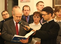 Przed opłatkowymi życzeniami fragment Ewangelii odczytał prezydent Jacek Krywult