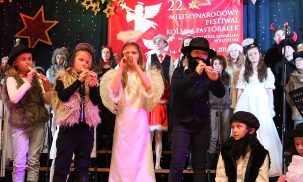 Królowały kolędy z RP i z Kresów 