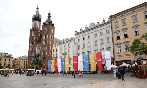 "Mercy. Miasto się budzi!"