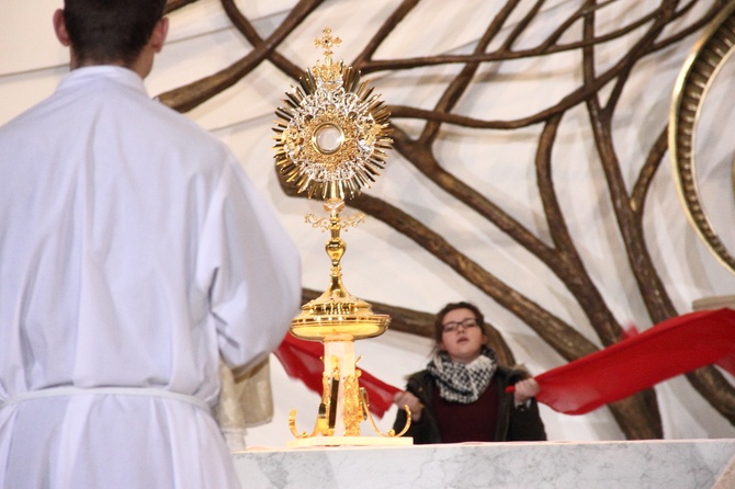 "Dla nas i świata całego" - odsłona druga