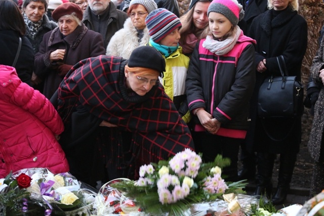 Ostatnie pożegnanie śp. ks. kan. Karola Psurka