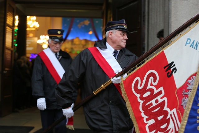 Ostatnie pożegnanie śp. ks. kan. Karola Psurka