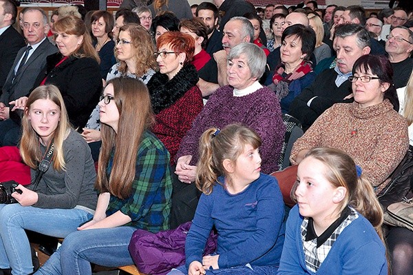 Pełna sala to znak, że ludzie potrzebują spotkania ze sztuką