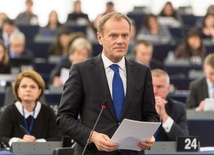 Tusk: Dwa miesiące, by pokonać kryzys migracyjny