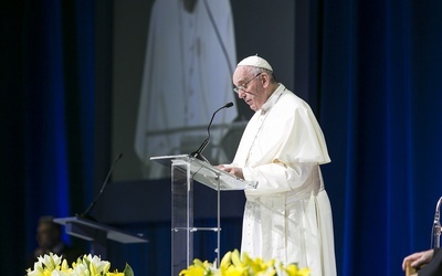 Papież: Strzeżcie się podwójnego życia
