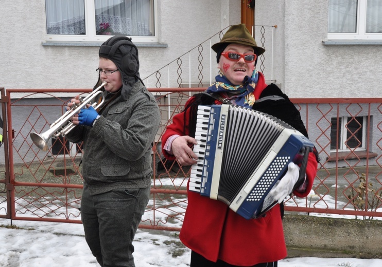 Wodzenie Niedźwiedzia w Złotnikach