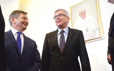 O przygotowaniach do obchodów rocznicowych opowiadali m.in. Marek Kuchciński i Stanisław Karczewski, marszałkowie Sejmu i Senatu