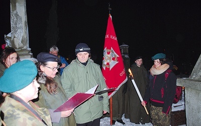 Apel poległych na rozwadowskim cmentarzu