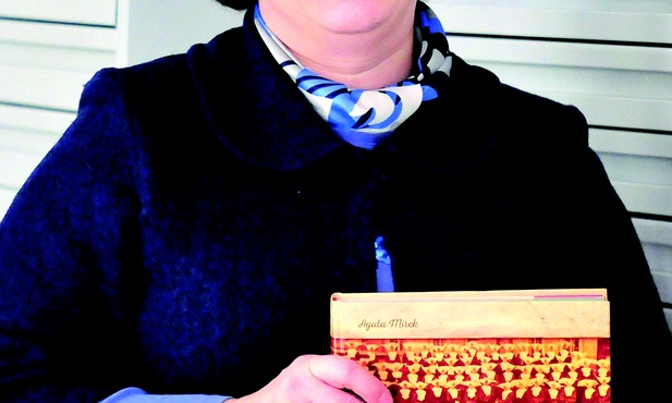 Siostra prof. Agata Mirek  przybliża nieznane fakty dotyczące historii zakonów żeńskich