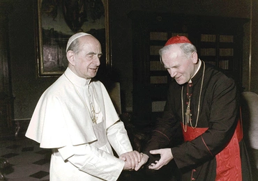 1974 r. Papież Paweł VI przyjmuje na audiencji metropolitę krakowskiego kard. Karola Wojtyłę