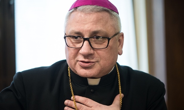 BP KEP o tekście ,,Armia ochroniarzy kontra papież"