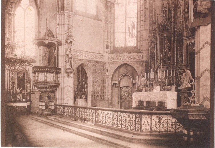 Wystrój kościoła w Rydułtowach - zdjęcia archiwalne
