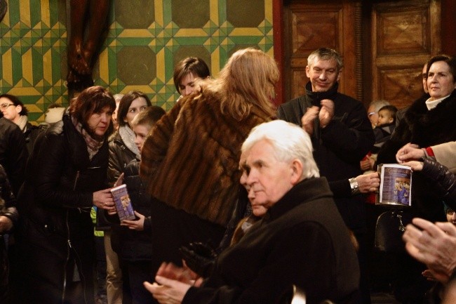 Koncert "Kolędy do nieba" 2016