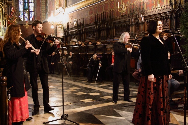 Koncert "Kolędy do nieba" 2016