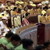 Birma: Po pół wieku powstaje demokratyczny rząd 
