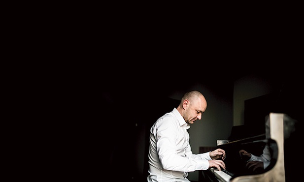 Witold Janiak – pianista, kompozytor, absolwent Akademii Muzycznej w Katowicach. Jest wykładowcą na Wydziale Jazzu w Akademii Muzycznej w Łodzi