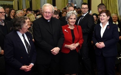 Szydło: Będziemy chronić Polaków za granicą