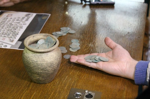 Średniowieczne monety w Wałbrzychu