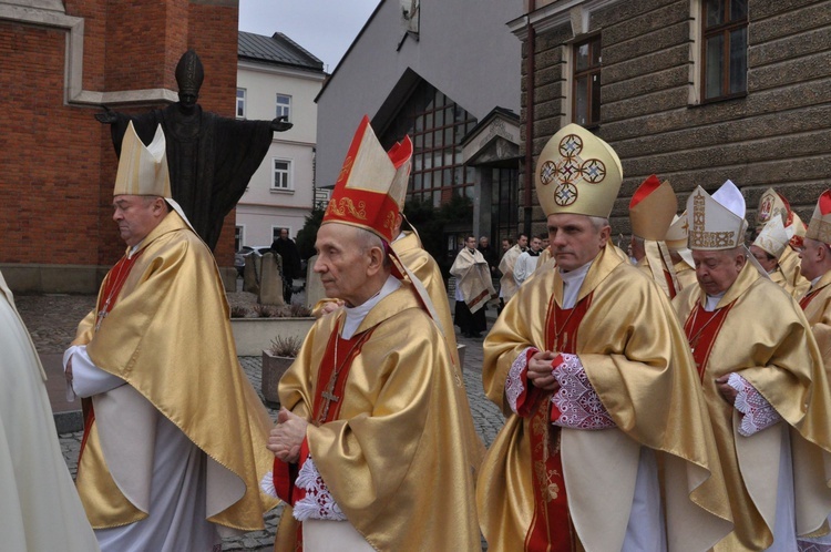 Święcenia bp. Leszka Leszkiewicza, cz. I