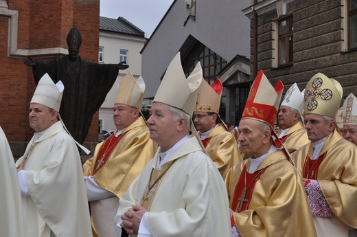 Święcenia bp. Leszka Leszkiewicza, cz. I