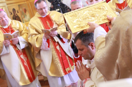 Święcenia biskupie ks. Leszkiewicza, cz. I. Liturgia i ryt święceń