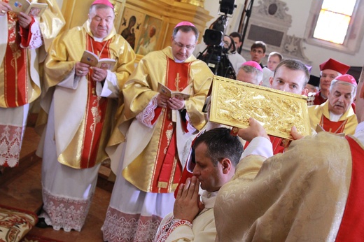 Święcenia biskupie ks. Leszkiewicza, cz. I. Liturgia i ryt święceń