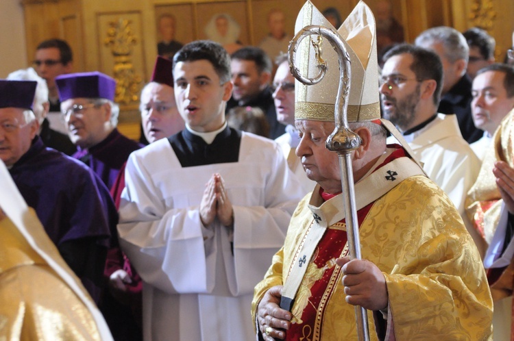 Święcenia biskupie ks. Leszkiewicza, cz. I. Liturgia i ryt święceń