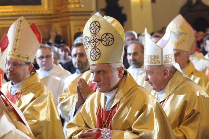 Święcenia biskupie ks. Leszkiewicza, cz. I. Liturgia i ryt święceń