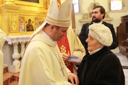 Święcenia biskupie ks. Leszkiewicza, cz. II. Goście i życzenia.