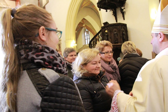 Święcenia biskupie ks. Leszkiewicza, cz. II. Goście i życzenia.