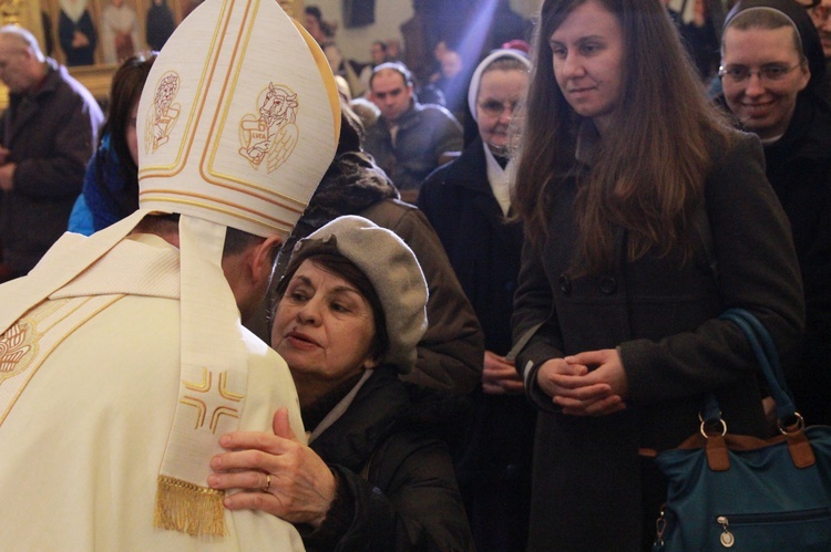 Święcenia biskupie ks. Leszkiewicza, cz. II. Goście i życzenia.