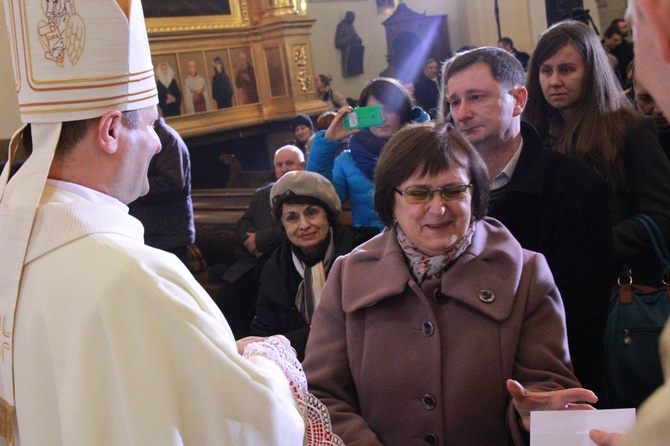 Święcenia biskupie ks. Leszkiewicza, cz. II. Goście i życzenia.