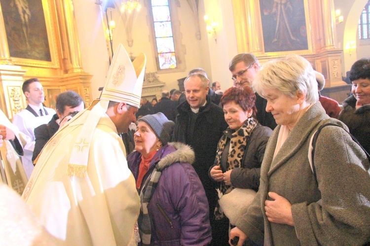 Święcenia biskupie ks. Leszkiewicza, cz. II. Goście i życzenia.