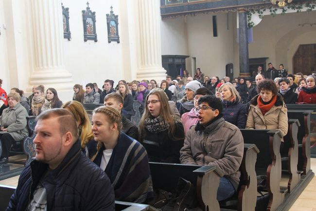 Zakończenie peregrynacji symboli ŚDM w Skrzatuszu