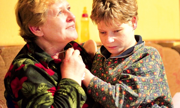 – Ania jest taka fajna, lubi siedzieć na kolanach, tulić się – mówi Sylwia Werner