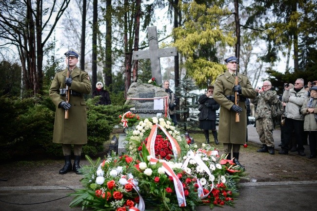 Uczczono 12. rocznicę śmierci płk. Kuklińskiego