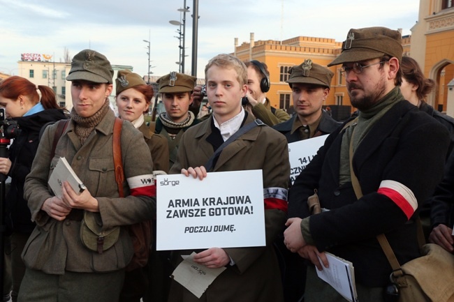 Żołnierze Państwa Podziemnego na ulicach 