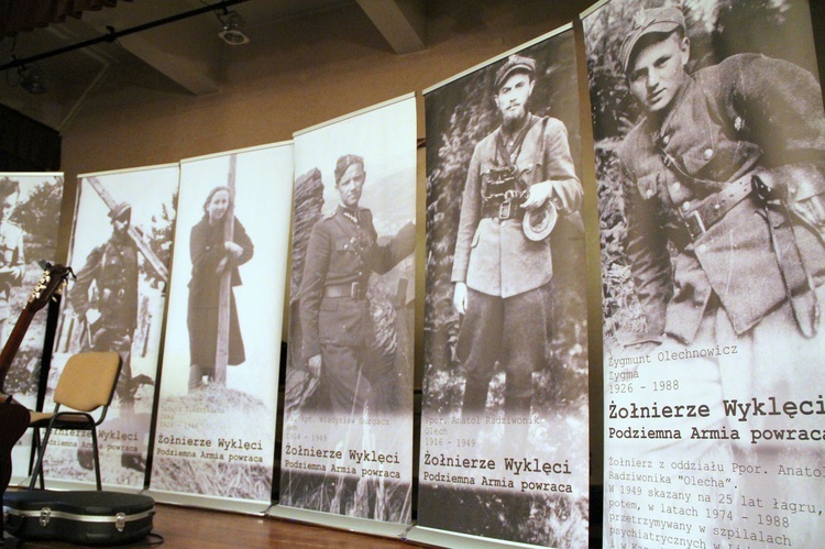 Podziemna armia powraca