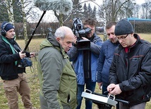  – Prawdziwą sensacją może okazać się miejsce potencjalnego ukrycia flag zdobytych w czasie bitwy pod Beresteczkiem, nieopodal klasztoru – mówi  ks. Przemysław Kawecki (drugi od prawej)