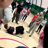  Bez ćwiczeń duchowych i fizycznych nie może być zdrowego ducha i ciała 