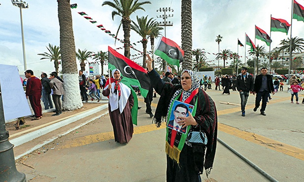 Demonstracja w stolicy  Libii w piątą rocznicę obalenia dyktatury